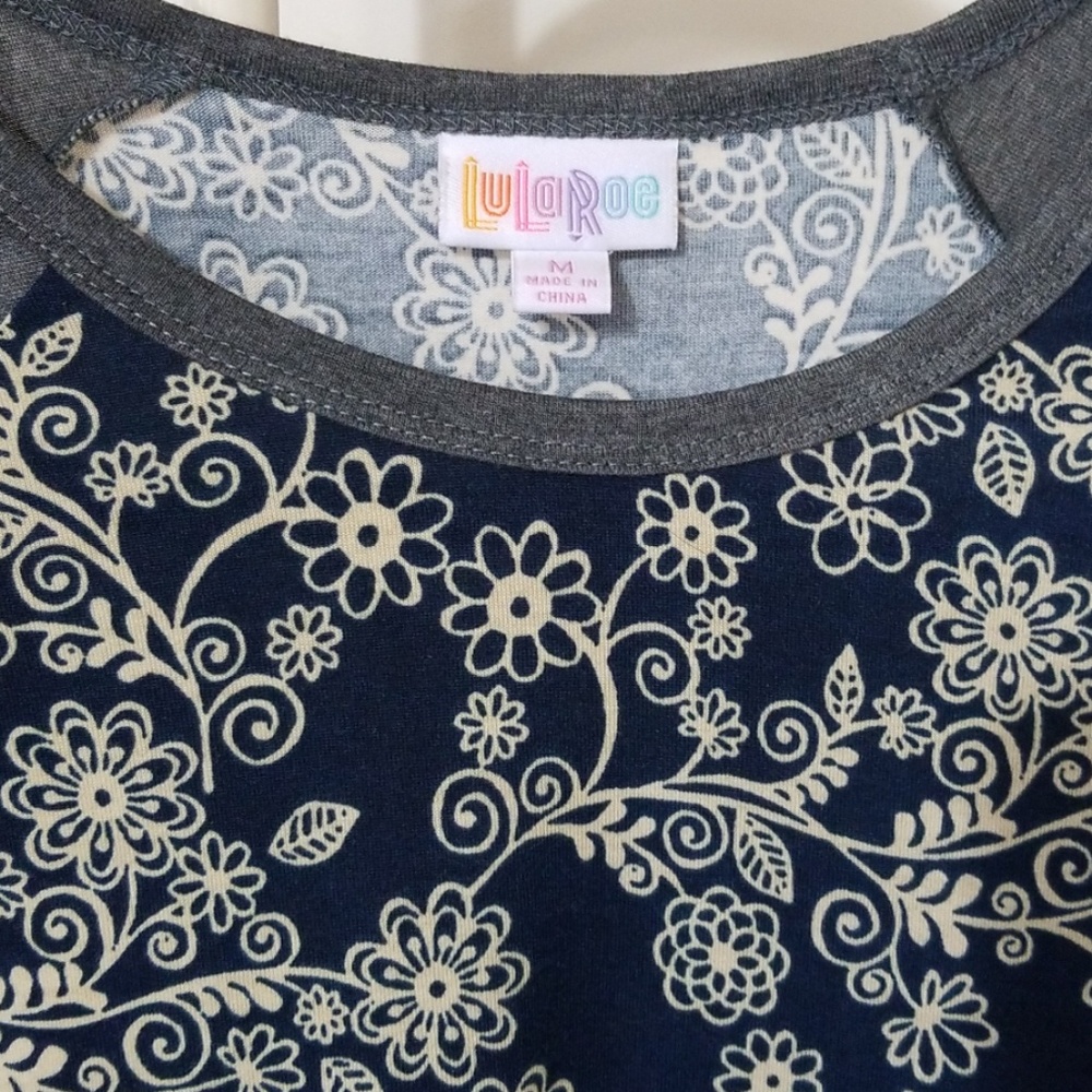 Lularoe Randy top - Picture 2 of 3